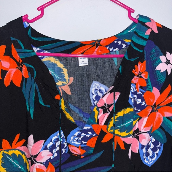 Old Navy Black and Red Sleeveless Sundress - Picture 2 of 4